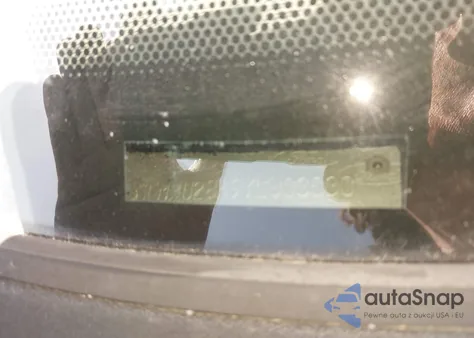 2000 Lincoln Navigator z USA, uszkodzony, nr VIN 5LMPU28A9YLJ03030